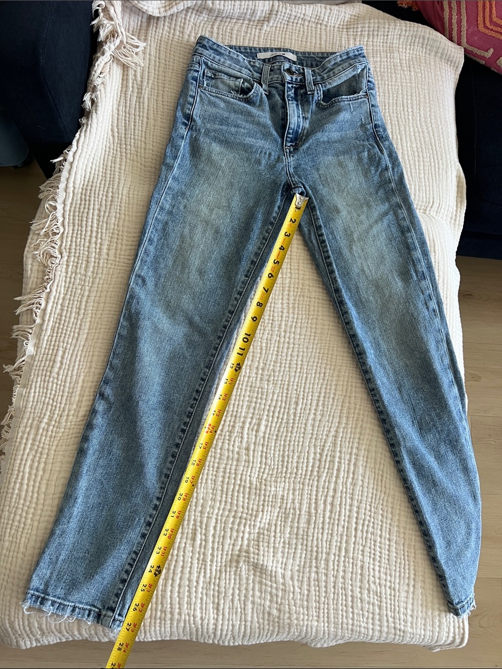 Joe's Jeans Light Blue High-Rise Denim Jeans - Picture 9 of 13